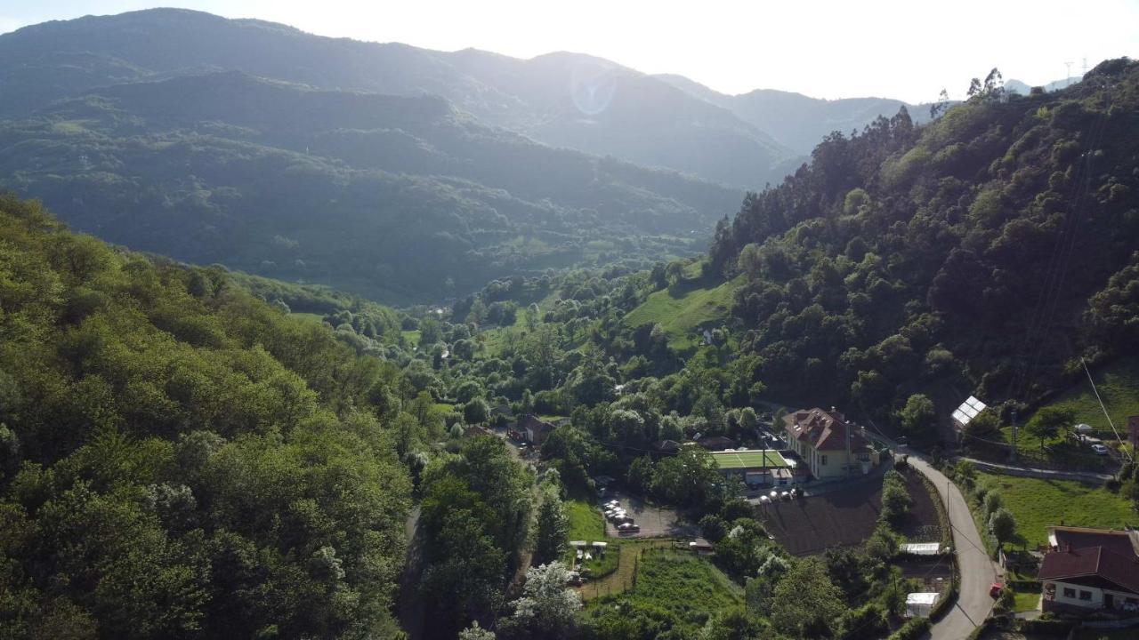 Hotel Santa Cristina Пола-де-Лена Екстер'єр фото