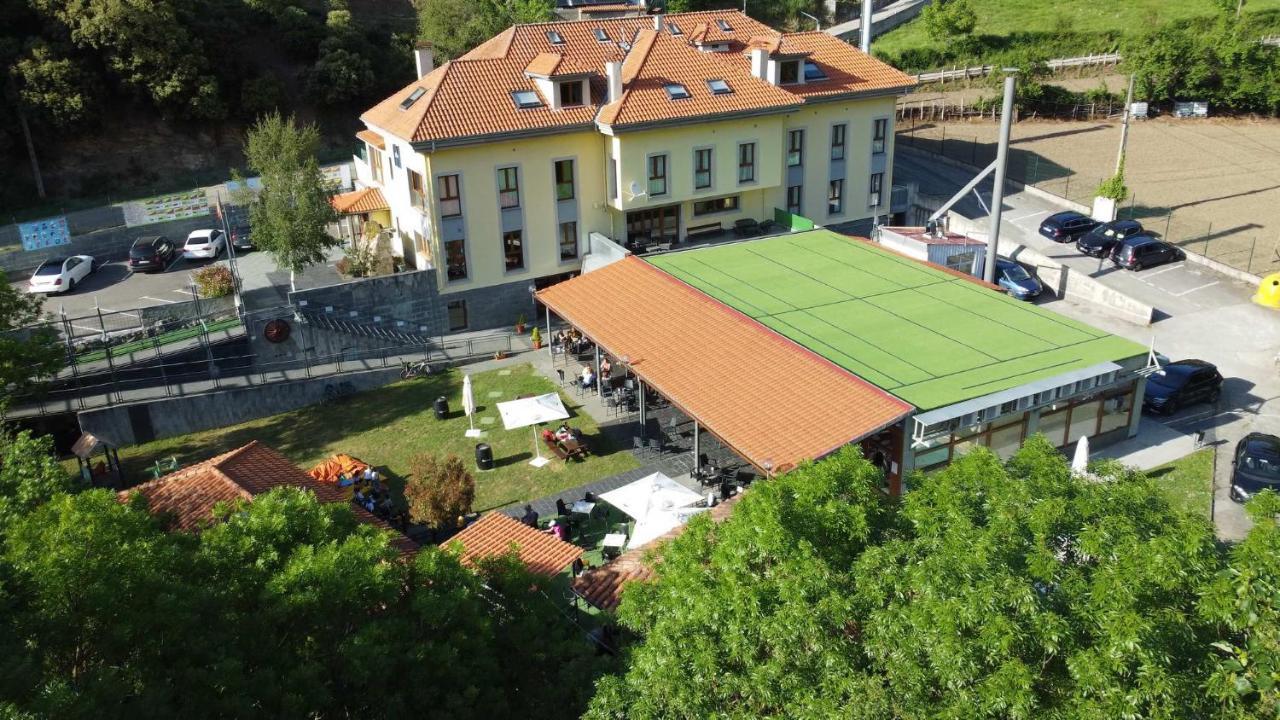 Hotel Santa Cristina Пола-де-Лена Екстер'єр фото