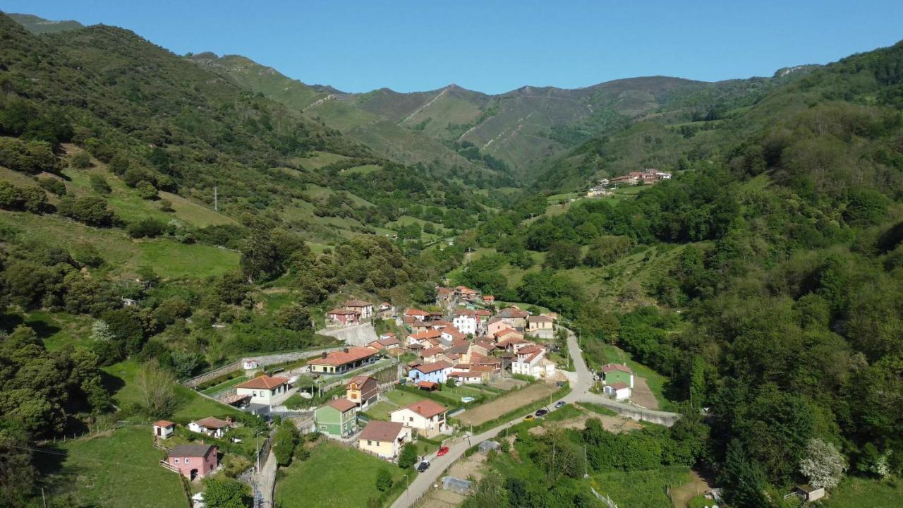 Hotel Santa Cristina Пола-де-Лена Екстер'єр фото