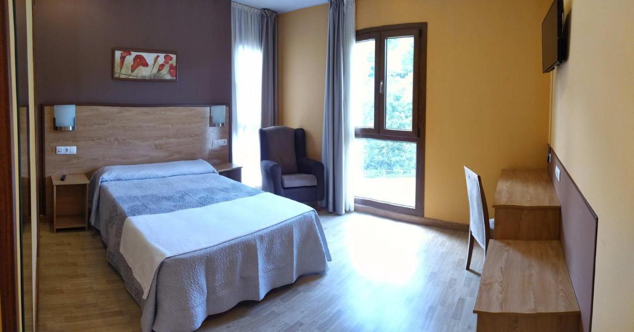 Hotel Santa Cristina Пола-де-Лена Екстер'єр фото