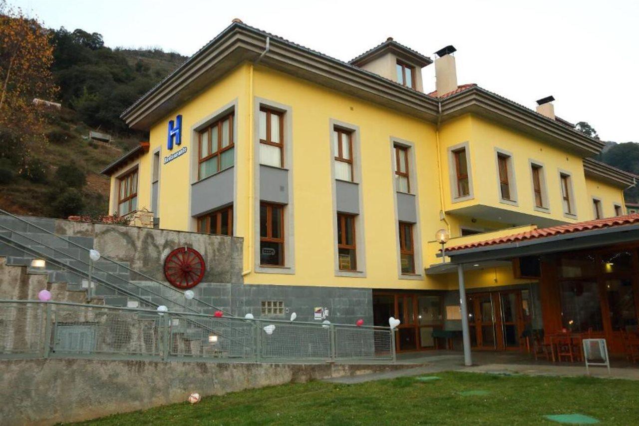 Hotel Santa Cristina Пола-де-Лена Екстер'єр фото