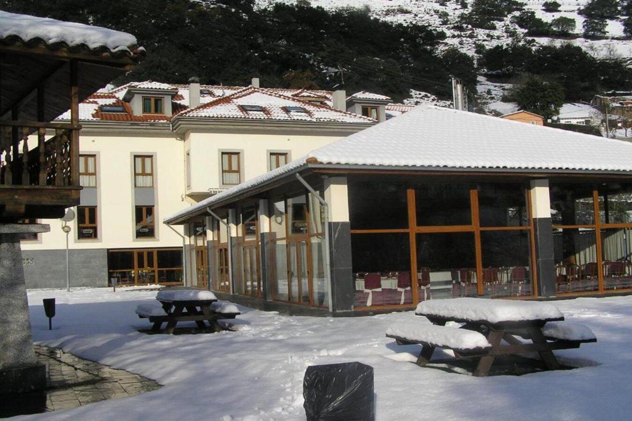 Hotel Santa Cristina Пола-де-Лена Екстер'єр фото