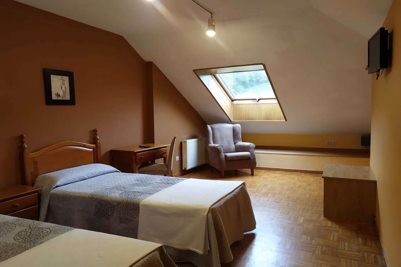 Hotel Santa Cristina Пола-де-Лена Екстер'єр фото
