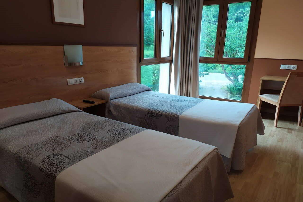 Hotel Santa Cristina Пола-де-Лена Екстер'єр фото